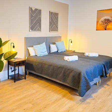 아파트 Moderne Unterkuenfte In Findorff & Highspeed Wlan 브레멘