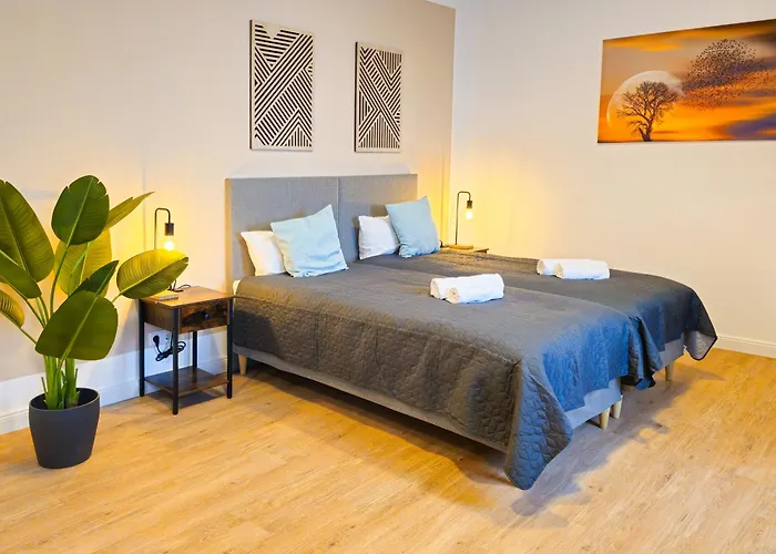 Appartamento Moderne Unterkuenfte In Findorff 1-3Br & Highspeed Wlan Brema